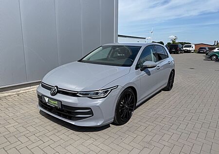 VW Golf Volkswagen VIII Lim. 1.5 TSI 110 kW Life LED SHZ ACC