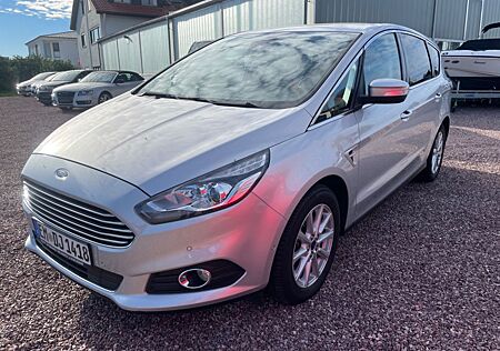 Ford S-Max 2,0 TDCi 110kW Titanium PowerShift Tit...