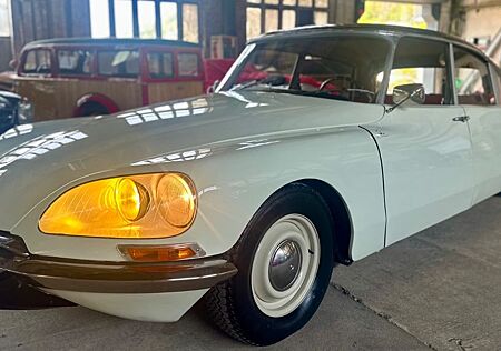 Citroën DS DS19 ID19 Göttin Handschaltung H guter Wagen!