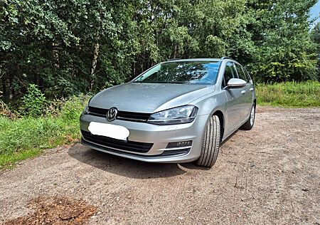 VW Golf Volkswagen 1.6 TDI DSG - NEUER MOTOR!
