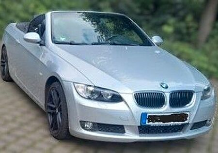 BMW 330i Cabrio -