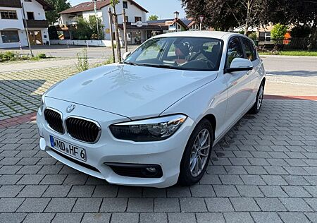 BMW 118i Urban Line*AHK ABNEHMBAR*SITZHEIZUNG