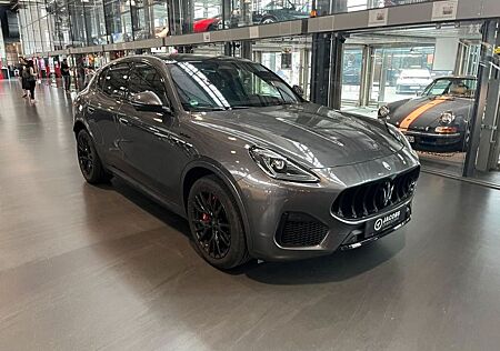 Maserati Grecale 2.0 MHEV Modena PANO HUD 360GRAD Navi