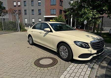 Mercedes-Benz E 200 d Autom. -