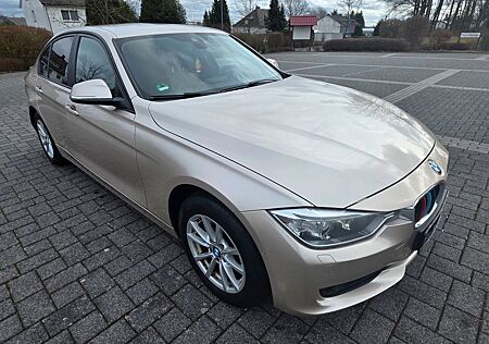 BMW 320 3 Limousine d*Navi*Allrad*HeadUP*Leder*SHZ