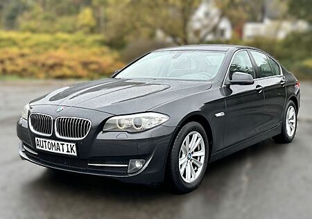 BMW 523i / INJEKTOREN NEU / Scheckheft/ Navi / PDC