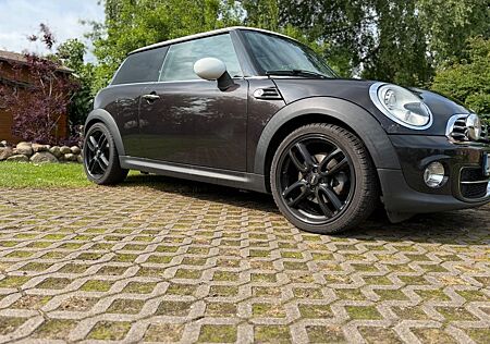 Mini Cooper D AT Cooper