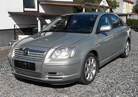 Toyota Avensis 2.0 Executive Liftback, 1.Hand, AHK, WR