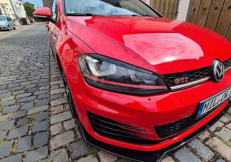 VW Golf Volkswagen 2.0 TSI DSG GTI GTI