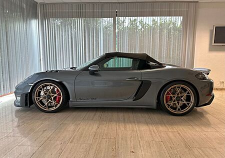 Porsche Boxster 718 Spyder RS / LIFT/ BOSE/ LED/ CHRONO/ NEU