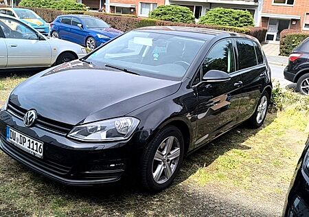 VW Golf Volkswagen 1.2 TSI BMT Trendline Trendline | NAVI etc.