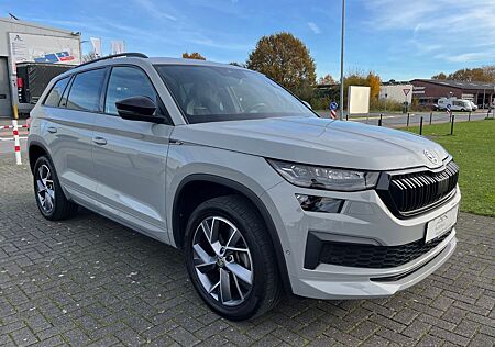 Skoda Kodiaq Sportline 4x4 ACC Pano AHK Kamera Digital