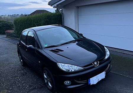 Peugeot 206 1.4 75 Sehr Gepflegt TÜV Inspektion Neu