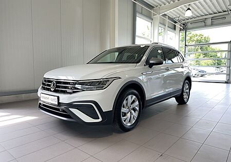 VW Tiguan Allspace Volkswagen 1.5 TSI DSG 7-Sitze Navi VC AHK
