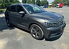 VW Tiguan Volkswagen 2.0 TSI 162kW DSG 4MOTION Highline Hi...