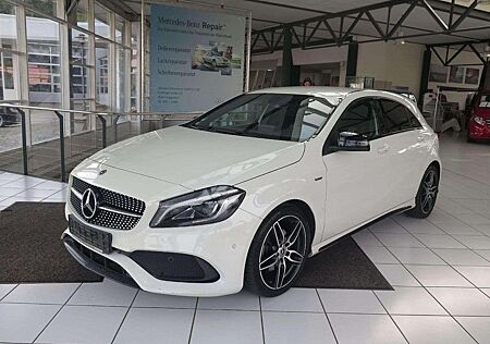 Mercedes-Benz A 180 7G-DCT AMG Line Night LED Navi LICHT- UND