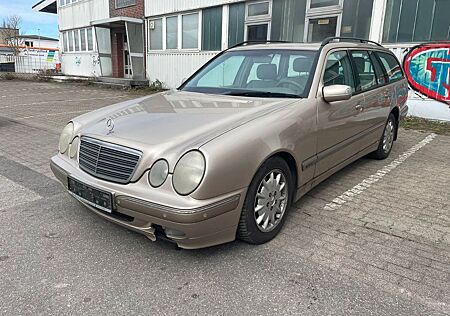 Mercedes-Benz E 320 CDI T ELEGANCE
