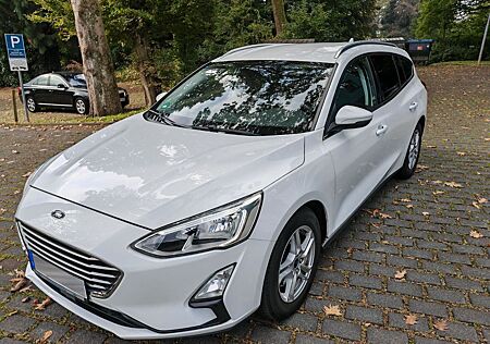 Ford Focus 1,0 EcoBoost 74kW Cool & Connect Turni...