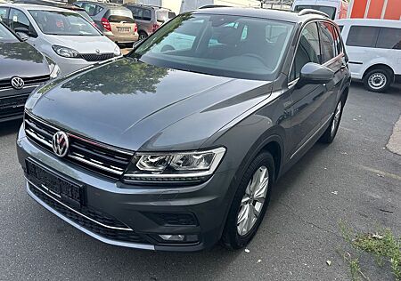 VW Tiguan Volkswagen 1.4 TSI DSG 4MOTION Highline*AHK*CAM*LED