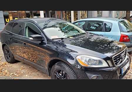 Volvo XC 60 XC60 2.4D DRIVe Panorama, AHK, 2.4 l 5 Zyl. 2W