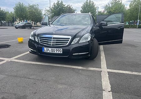 Mercedes-Benz E 250 CDI 4MATIC T BlueEFFICIENCY Autom. -