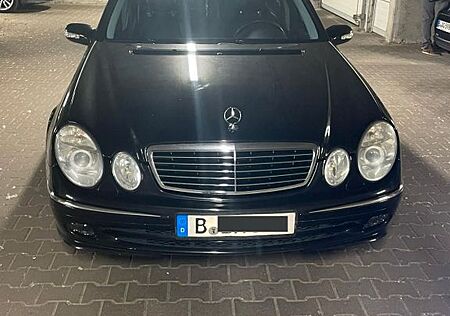 Mercedes-Benz E 200 KOMPRESSOR AVANTGARDE Avantgarde
