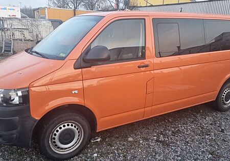 VW T5 Kombi Volkswagen 9-Sitzer