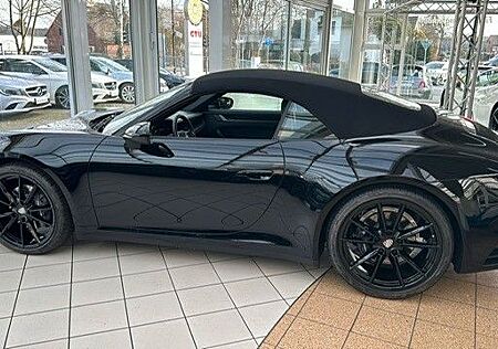 Porsche 992 Carrera Cabrio Carrera mit Aproved Garantie