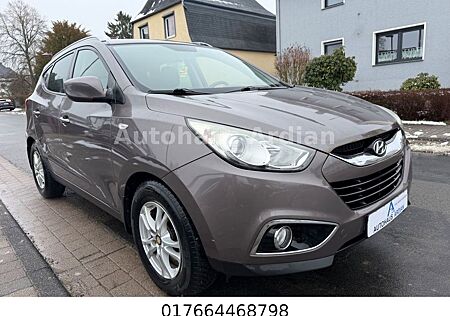 Hyundai ix35 Comfort AWD+4X4+KLIMAAUT+AHK+ALUS+MFL+SITZH