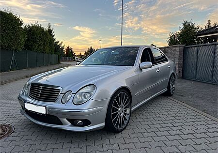 Mercedes-Benz E 55 AMG AMG