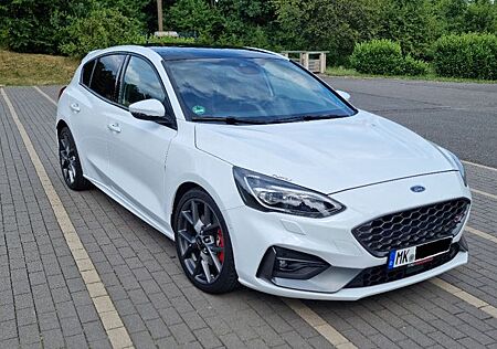 Ford Focus 2,3L ST | Styling | 2.H | Fast Vollausstattung