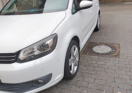 VW Touran Volkswagen 1.4 TSI DSG Automatik