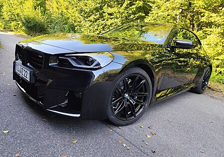 BMW M2 Coupé 2700km. m drivers package 1. Hand