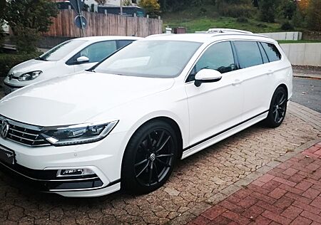 VW Passat Variant Volkswagen 2.0 TDI SCR 140kW BMT Highlin...