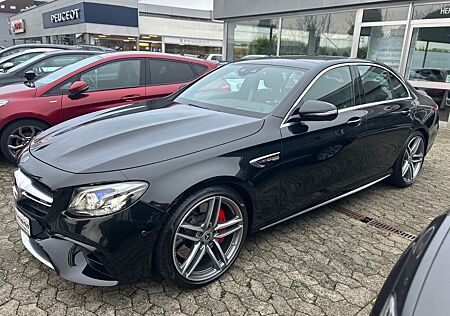 Mercedes-Benz E 63 AMG E -Klasse Lim. E 63 S AMG JUNGESTERNE 08/2025