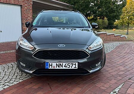 Ford Focus 1,5 TDCi 88kW PowerShift Business Tur....