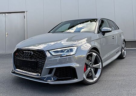 Audi RS3 Sportback B&Q Tempomat SHZ PDC NAVI 2.Hand