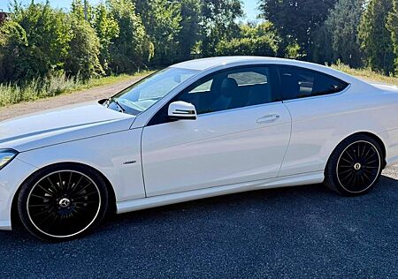 Mercedes-Benz C 220 CDI Coupé - AMG - Edition C