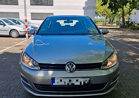 VW Golf Volkswagen 1.2 TSI 63kW BMT Comfortline Comfortline
