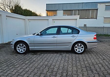 BMW 318i -