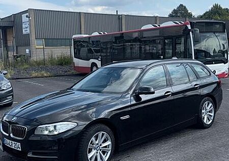 BMW 530d xDrive Touring A Modern Line Modern Line