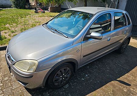 Opel Corsa 1.2 -