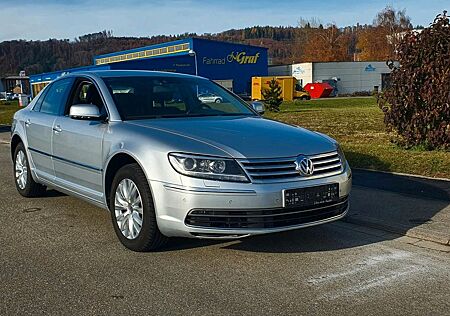 VW Phaeton Volkswagen 3.0 V6 TDI 4MOTION Tiptronic 5-Sitzer -