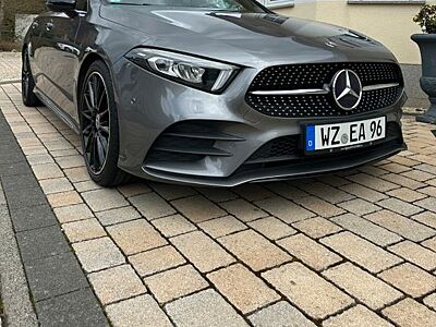 Mercedes-Benz A 200 - Scheckheft - Panorama - AMG+Night Paket