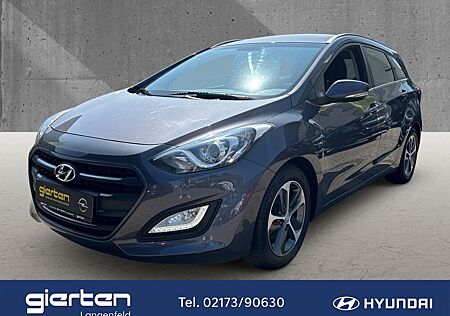 Hyundai i30 Kombi ''YES!'' 1.4 mit Navigation