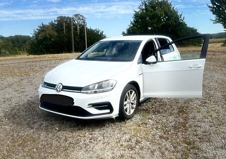 VW Golf Volkswagen 1.5 TSI ACT BMT Comfortline Comfortline