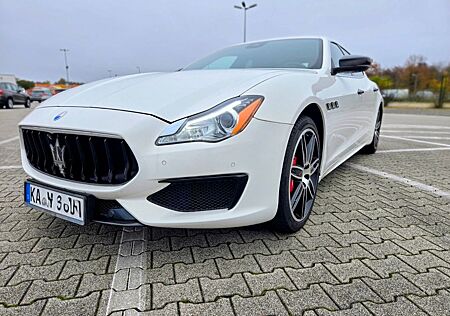 Maserati Quattroporte 3.8 V8 GTS GranSport Automatik ...