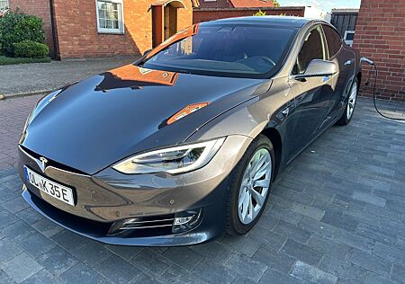 Tesla Model S 75D/85D
