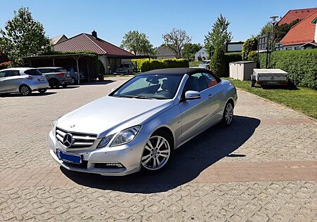 Mercedes-Benz E 220 CDI Cabriolet AVANTGARDE VOLL und TOP !