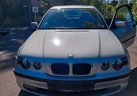 BMW 318TI